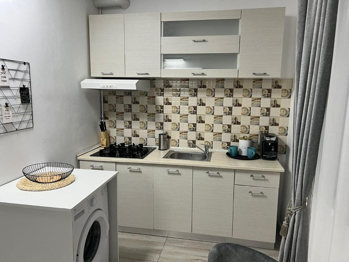 דירות קלוז'-נאפוקה Compact House מראה חיצוני תמונה