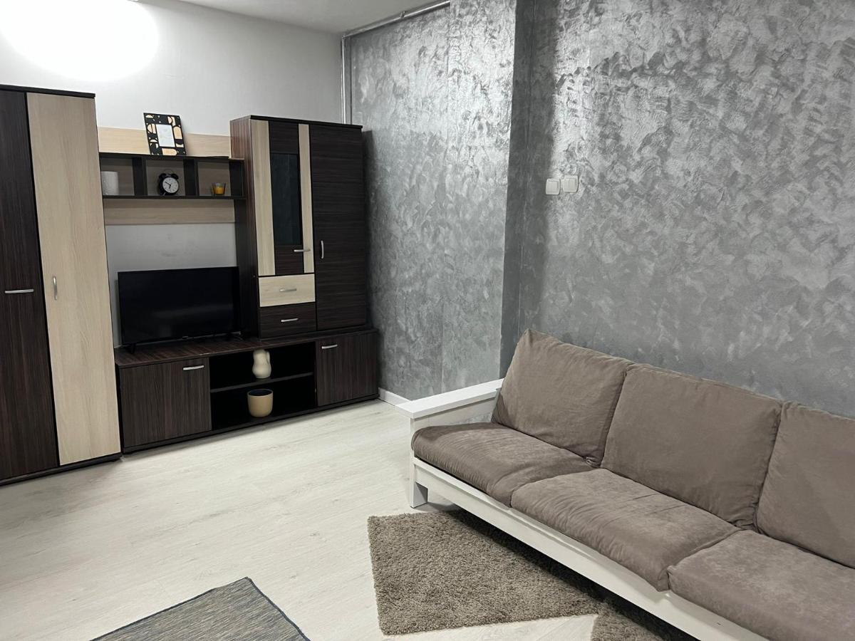 דירות קלוז'-נאפוקה Compact House מראה חיצוני תמונה