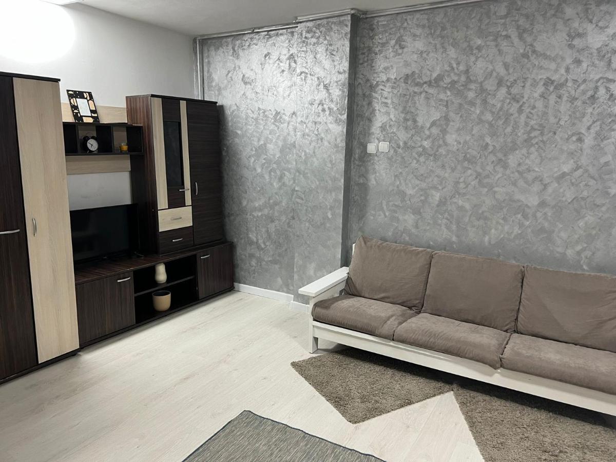 דירות קלוז'-נאפוקה Compact House מראה חיצוני תמונה