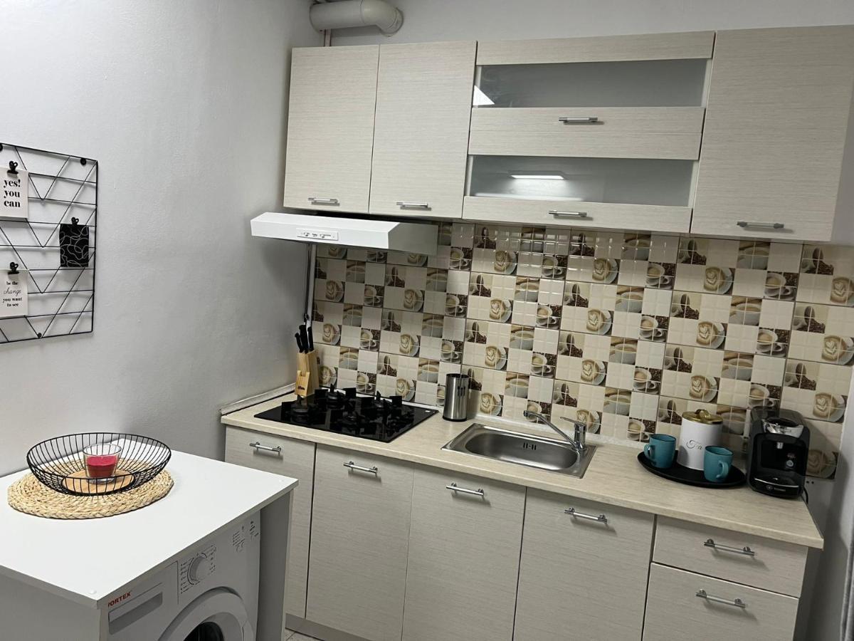 דירות קלוז'-נאפוקה Compact House מראה חיצוני תמונה