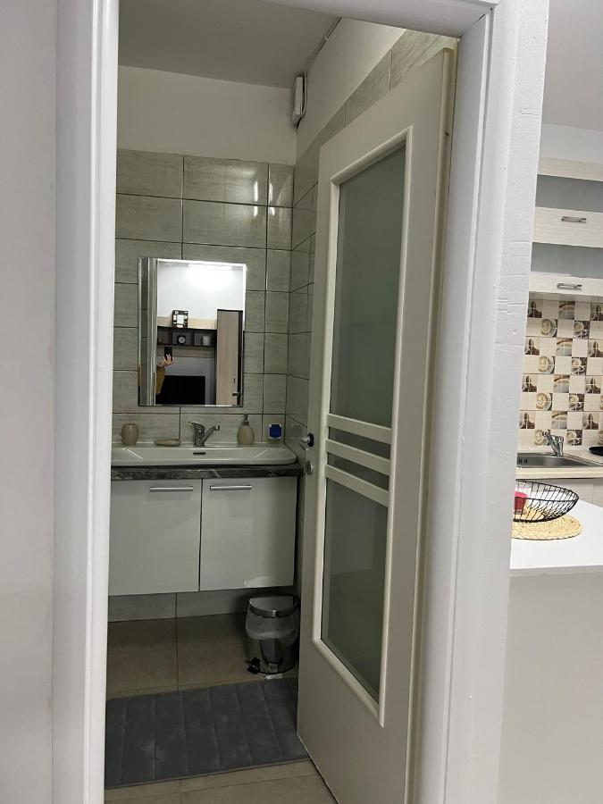דירות קלוז'-נאפוקה Compact House מראה חיצוני תמונה