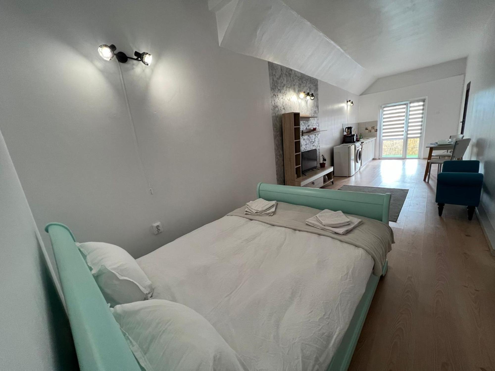 דירות קלוז'-נאפוקה Compact House מראה חיצוני תמונה