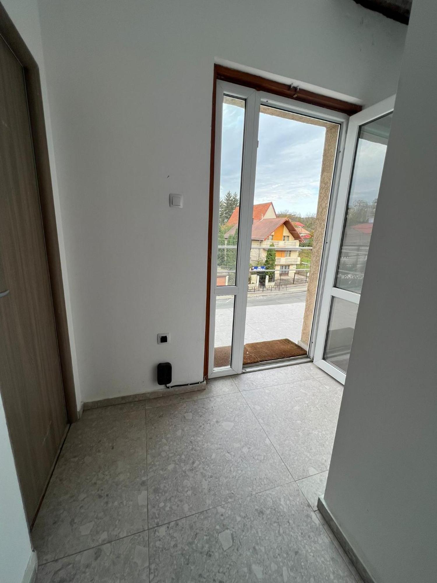דירות קלוז'-נאפוקה Compact House מראה חיצוני תמונה